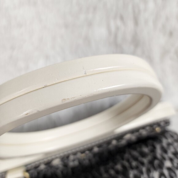 Deesigns by Dee Ocleppo Wooden Handle Animal Print Bag - Picture 9 of 10